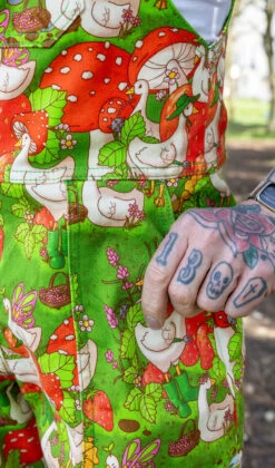 The Mushroom Babes In The Geese Garden Stretch Twill Dungarees - Run & Fly 13 The Mushroom Babes In The Geese Garden Stretch Twill Dungarees - Run & Fly -HELL BUNNY SHOP GEESENEW4