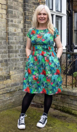 Jungle Stretch Belted Tea Dress With Pockets - Run & Fly