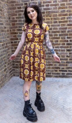 Brown Retro Flowers Tea Dress - Run & Fly