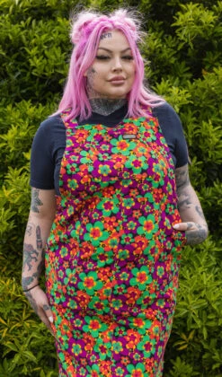 70's Dark Floral Print Long Pinafore - Run & Fly 10 70's Dark Floral Print Long Pinafore - Run & Fly -HELL BUNNY SHOP colourfulpinny2 590x a25fd995 1439 4199 a33b 05d90f7f9ec4