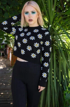Daisy Cropped Jumper - Run & Fly
