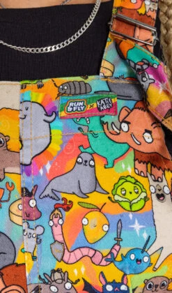 Katie Abey Weird & Wonderful Stretch Twill Pinafore Dress - Run & Fly 10 Katie Abey Weird & Wonderful Stretch Twill Pinafore Dress - Run & Fly -HELL BUNNY SHOP weirdwonderful4 900x 8550fa3b 36c1 46c0 916e c4e39e2ad415